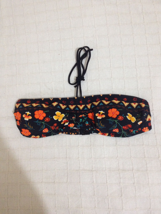 Bikini Üstü