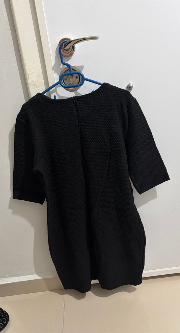 Siyah Kısa Kollu Örgü Midi Elbise - Görsel 4