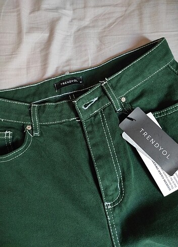 Trendyolmilla Etiketli Yeşil Pantolon 