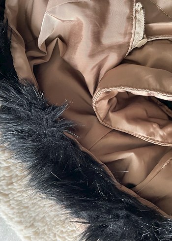 Bej Kürklü kız çocuk mont - Görsel 5