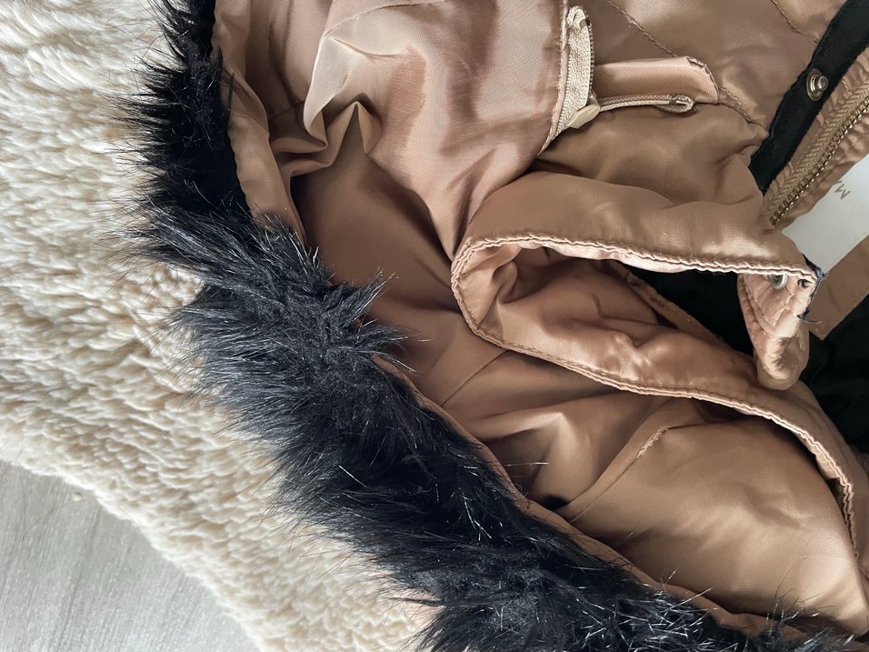 Bej Kürklü kız çocuk mont - Görsel 5