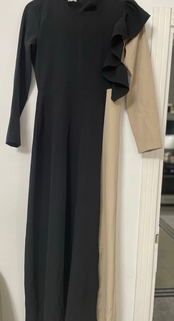 Siyah Bej Uzun Kollu Tesettür Elbise - Görsel 4