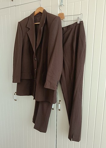 Kadın Kahverengi Pantolon Ceket Takım - Görsel 9