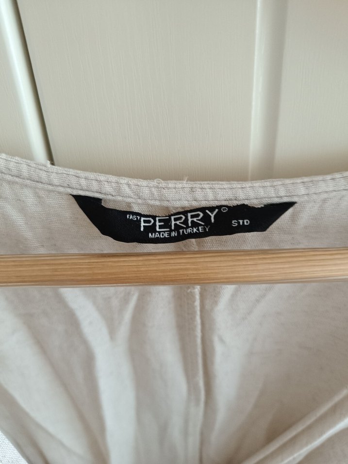 Kruvaze Yaka Bej Renkli Keten Elbise - Görsel 3