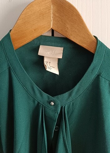 s Beden yeşil Renk H&M Önü Uzun Detaylı Tül Gömlek