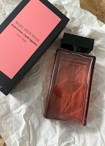 Narciso Rodriguez For Her Musc Noir Rose EDP 100ML Kadın Parfümü