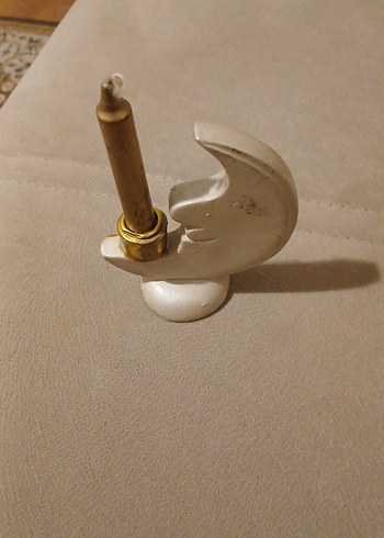 Aydede şeklinde mum.