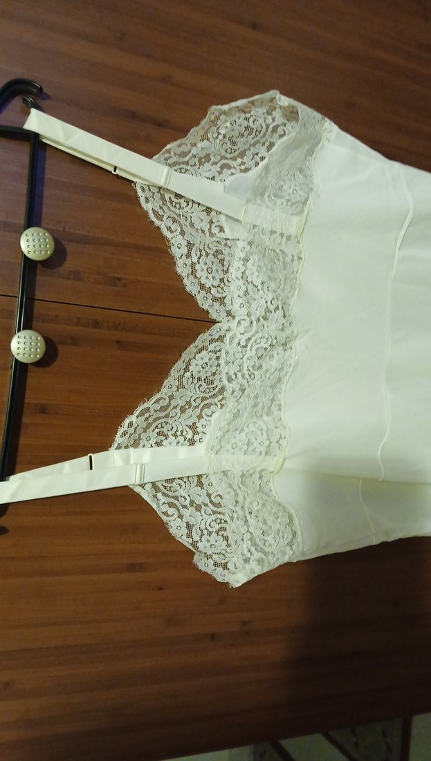 Dantel Detaylı Beyaz İnce Askılı Gecelik, kombinozyon. - Görsel 4