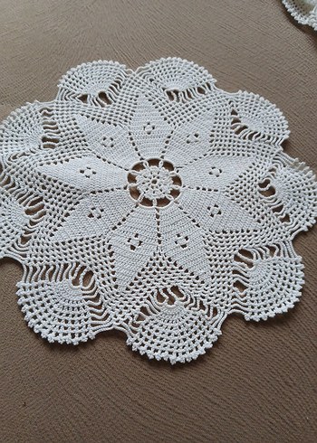 Beyaz El Örgüsü Dantel Yuvarlak Sepha  Örtüsü - Görsel 2