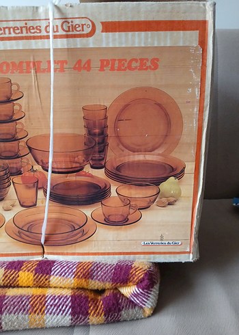 Les Verreries di Giero 44 Parça Turuncu Tabak Seti - Görsel 2