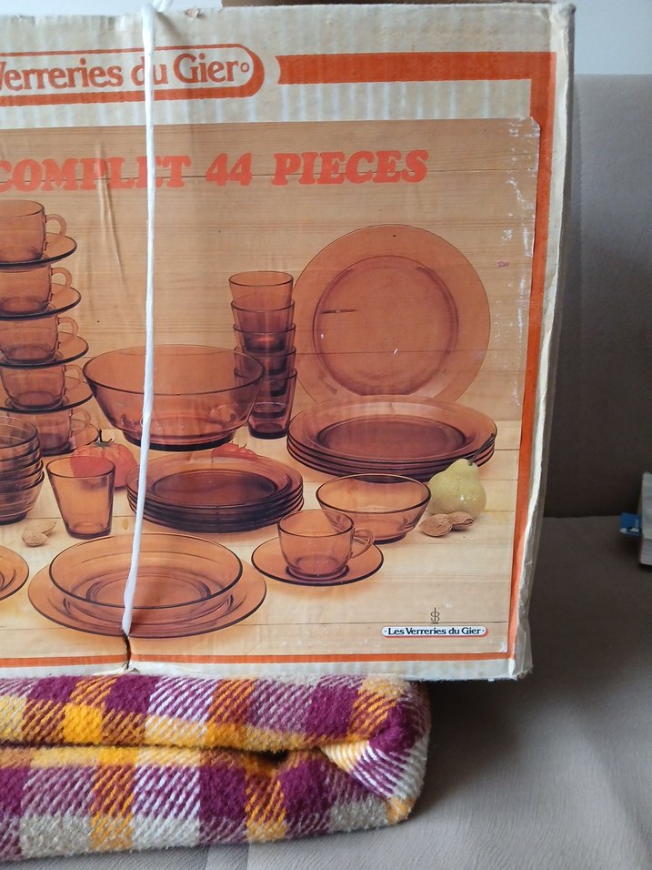 Les Verreries di Giero 44 Parça Turuncu Tabak Seti - Görsel 2