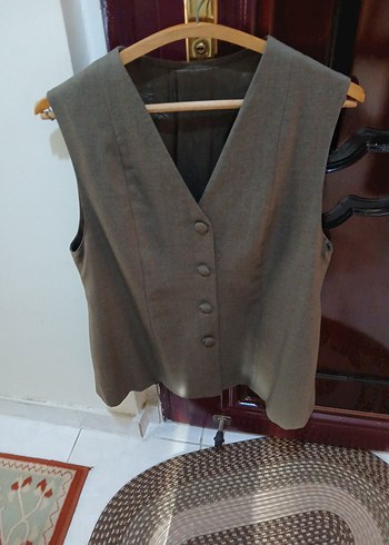 Düğmeli, sümerbank yünlü kumaşından dikilmiş   Kadın Yeleği - Görsel 2