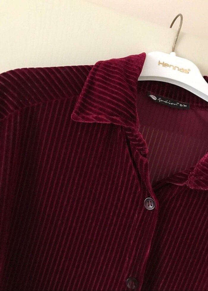 Bordo Piliseli V Yaka Kadın Gömlek - Görsel 4