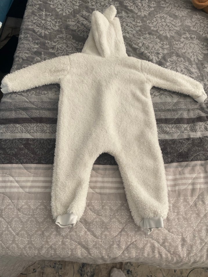 Kapüşonlu Beyaz Kürklü Bebek Tulumu - Görsel 4