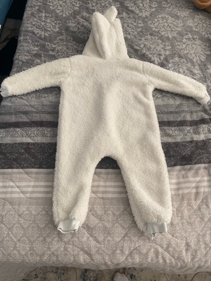 Kapüşonlu Beyaz Kürklü Bebek Tulumu - Görsel 3