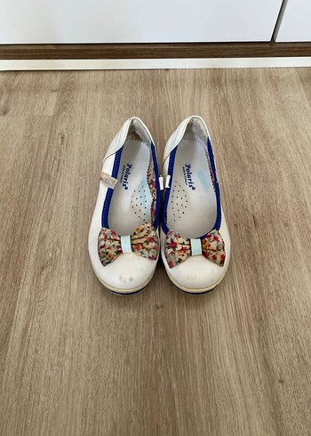 Çiçek Desenli Fiyonklu Beyaz Babet - Görsel 3