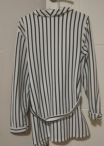 Çizgili Beyaz Kuşaklı Ofis  ceket - Görsel 4