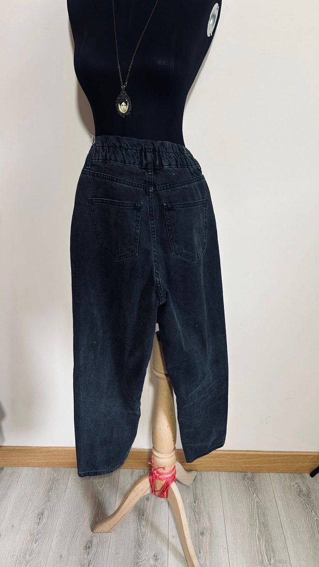 Kadın Siyah Bol Kesim Kemerli Denim Pantolon - Görsel 2