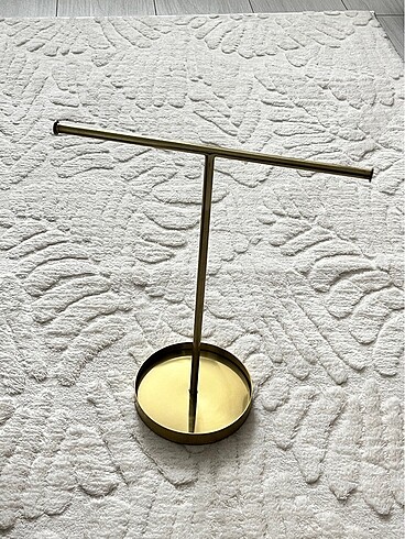 H&M Home gold takı düzenleyici