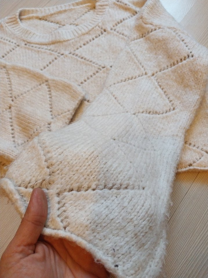 Bohem Tarzı Beyaz Örgü Kadın Kazak - Görsel 2