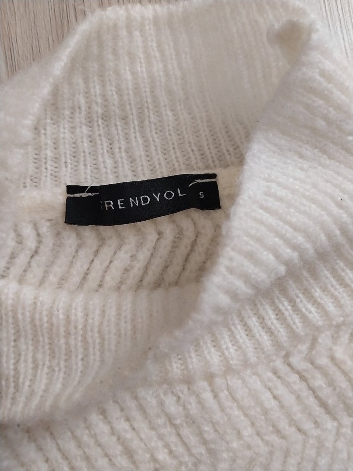 Kadın Gri Triko Balıkçı Yaka Kazak - Görsel 3