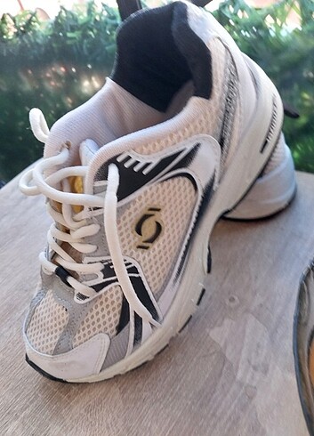 36 Beden beyaz Renk Spor ayakkabi