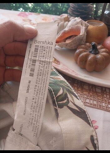 xs Beden Bershka şort