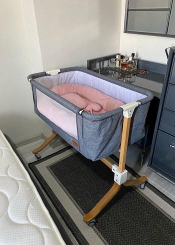 Diğer Anne yanı bebek beşiği