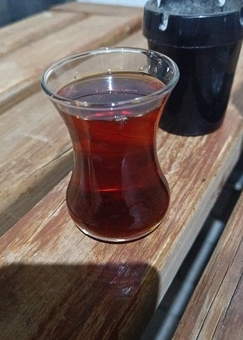 Bordo Renkli İnce Belli Çay Bardağı