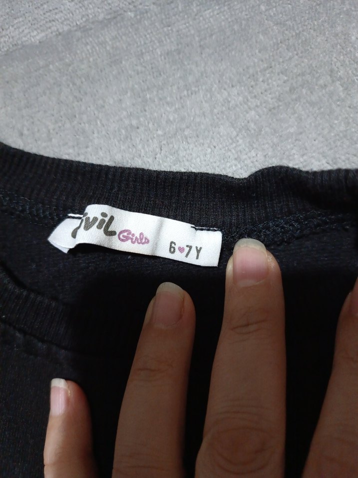 Kız Siyah Baskılı Sweatshirt ve Eşofman Takımı - Görsel 4