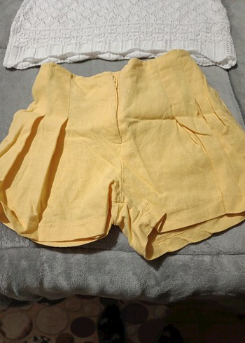 Sarı Şortlu Beyaz Örgü Kolsuz Bebek Kız Takımı - Görsel 2