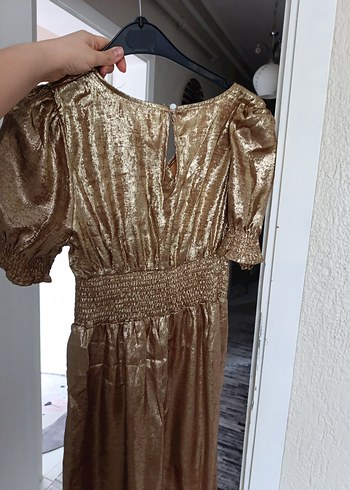 V Yakalı Parlak gold tulum - Görsel 3