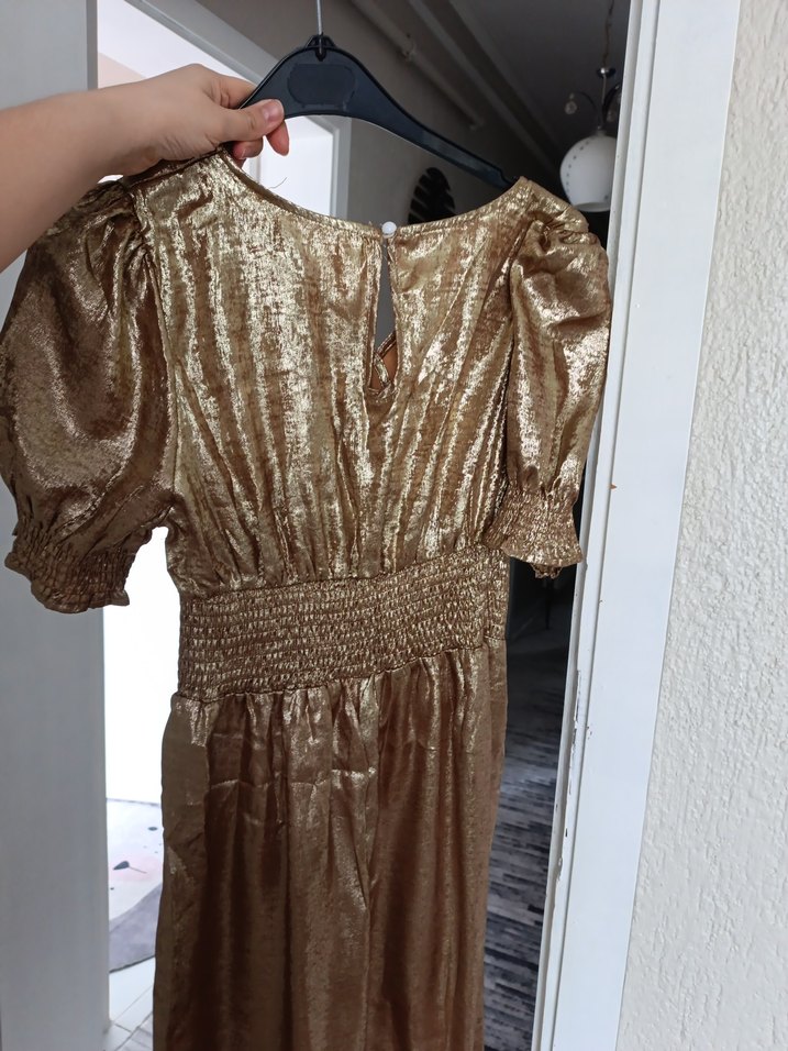 V Yakalı Parlak gold tulum - Görsel 3