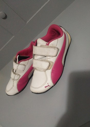 Puma Kız Çocuk Pembe Cırt Cırtlı Spor Ayakkabı