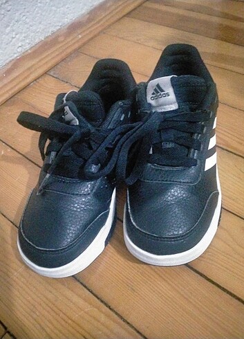 Adidas Spor ayakkabı