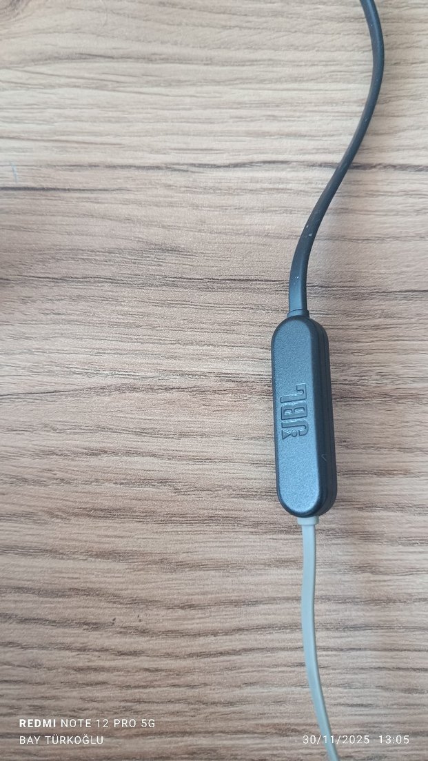 JBL Kablolu Siyah Kulaklık blutut - Görsel 3