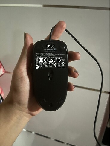 Beden Logitech kablolu mouse ihtiyaç fazlası