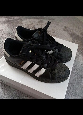 Adidas Superstar