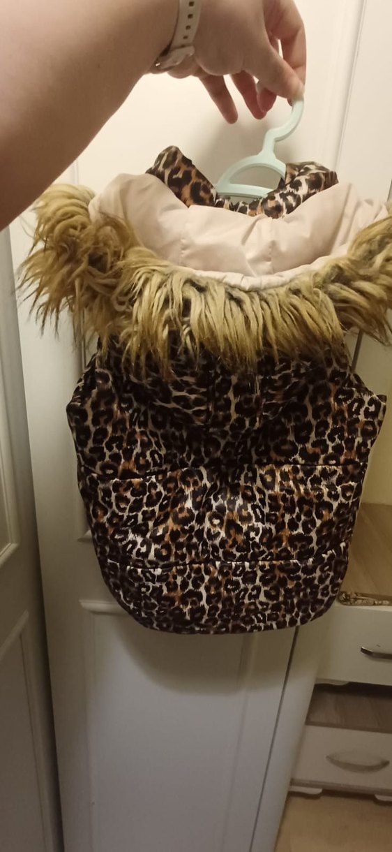 Kız Çocuk Leopar Desenli Kürklü Yelek - Görsel 2