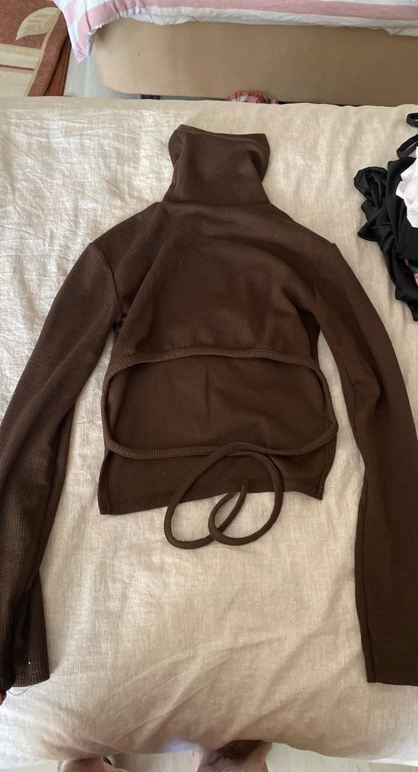 Kahverengi Balıkçı Yaka Triko Kazak Sırt Detaylı - Görsel 2