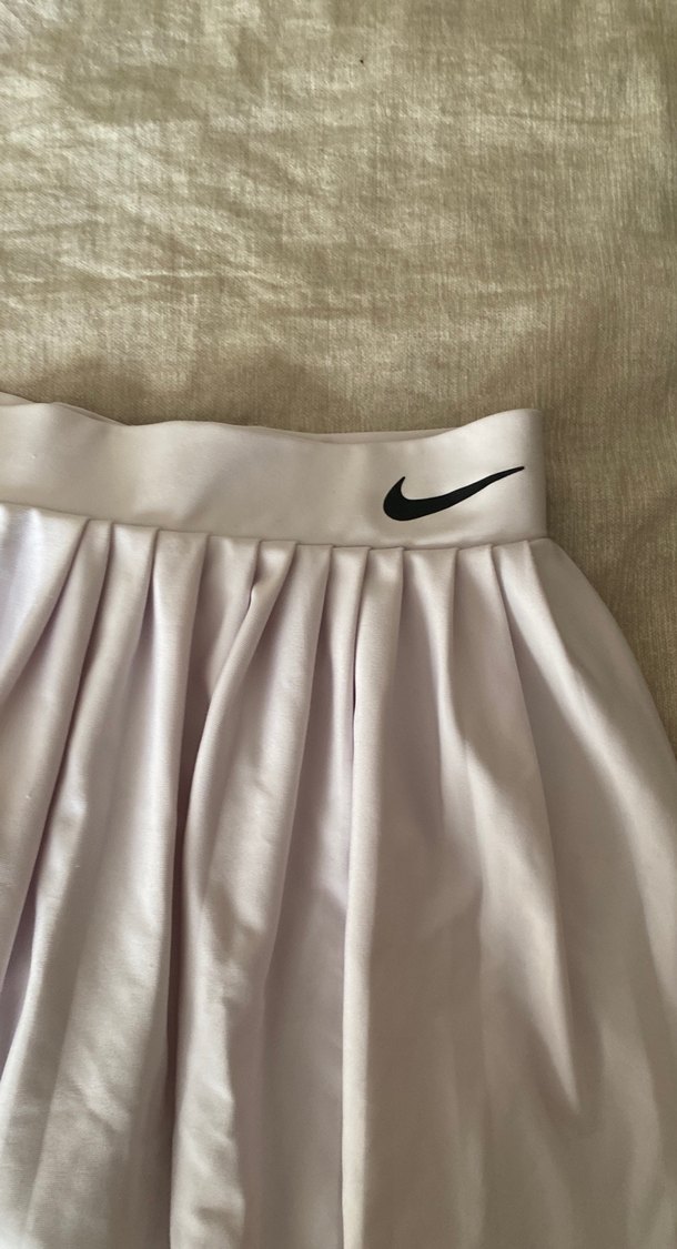 Nike Beyaz Pilili Midi Etek - Görsel 2