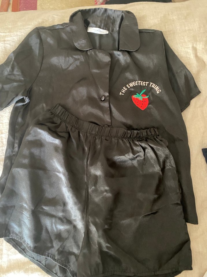 Siyah Kadın Saten Pijama Takımı - Görsel 2