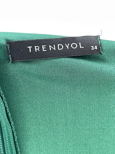 34 Beden yeşil Renk Trendyol & Milla Kısa Elbise %70 İndirimli.