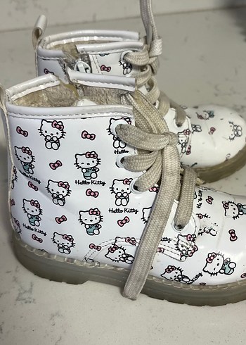 hello kitty ışıklı bot 26 numara - Görsel 2