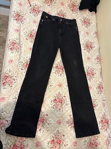 PANTOLON
