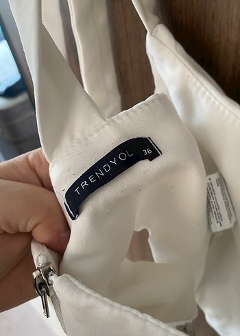 Trendyol & Milla Beyaz Parlak Mini Straplez Büstiyer