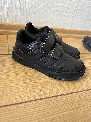Erkek çocuk Adidas spor