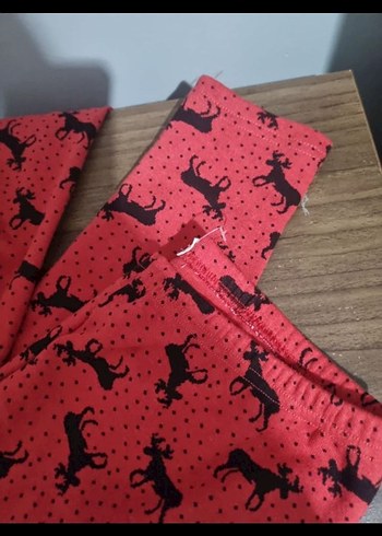 Kız Çocuk Kırmızı Baskılı Tayt - Görsel 3