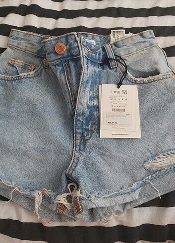 Pull and bear short