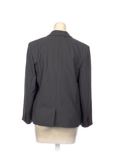 40 Beden ipekyol Blazer %70 İndirimli.